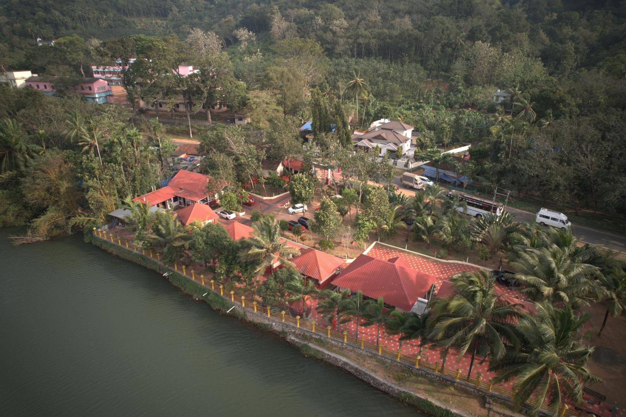 Kandamath Heritage Resort Kolattupuzha Exterior foto